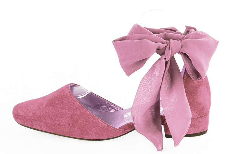 Carnation pink women's open side shoes, with a strap around the ankle. Round toe. Low block heels. Profile view - Florence KOOIJMAN